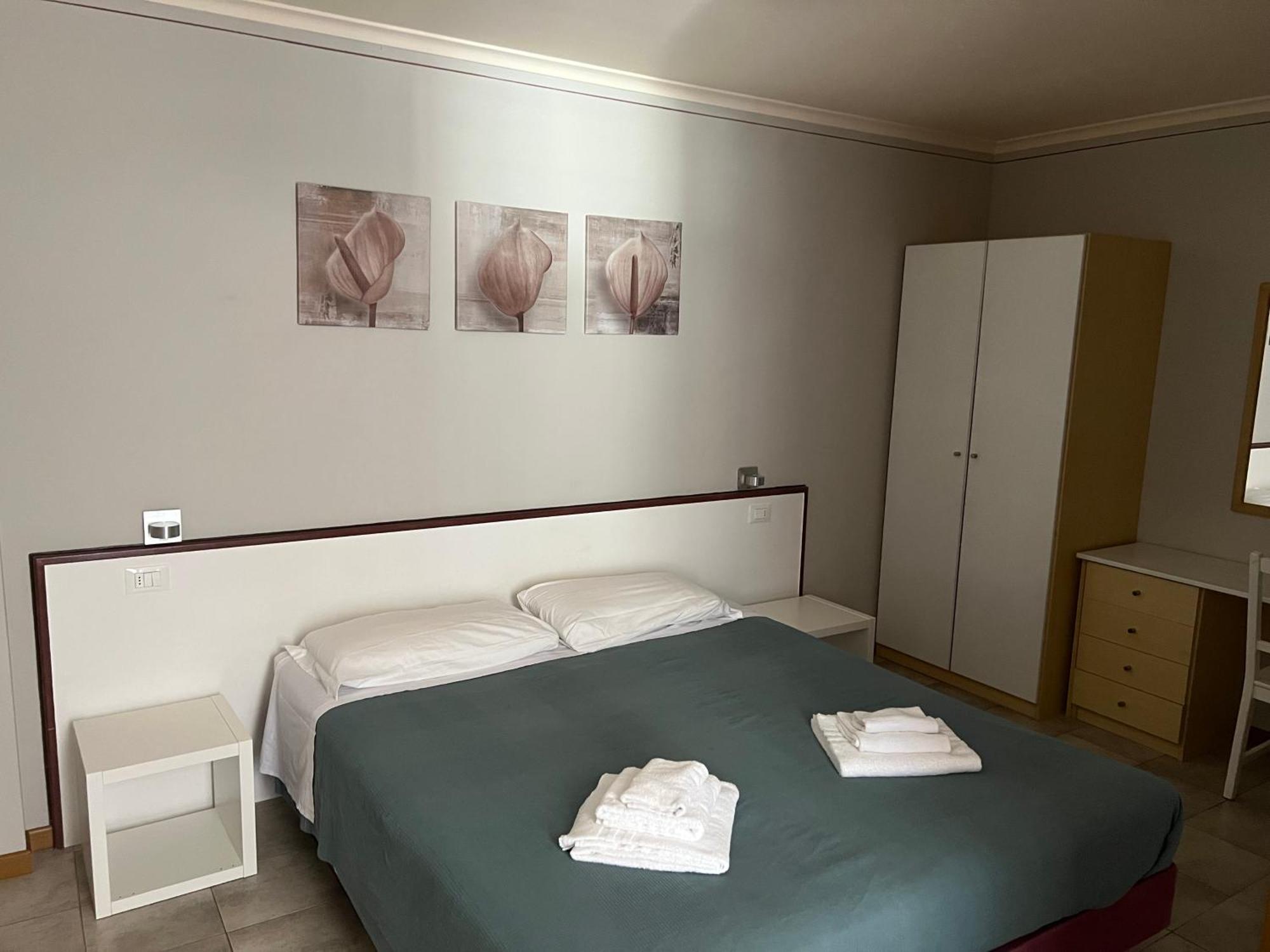 Hotel Lydia غرادو المظهر الخارجي الصورة